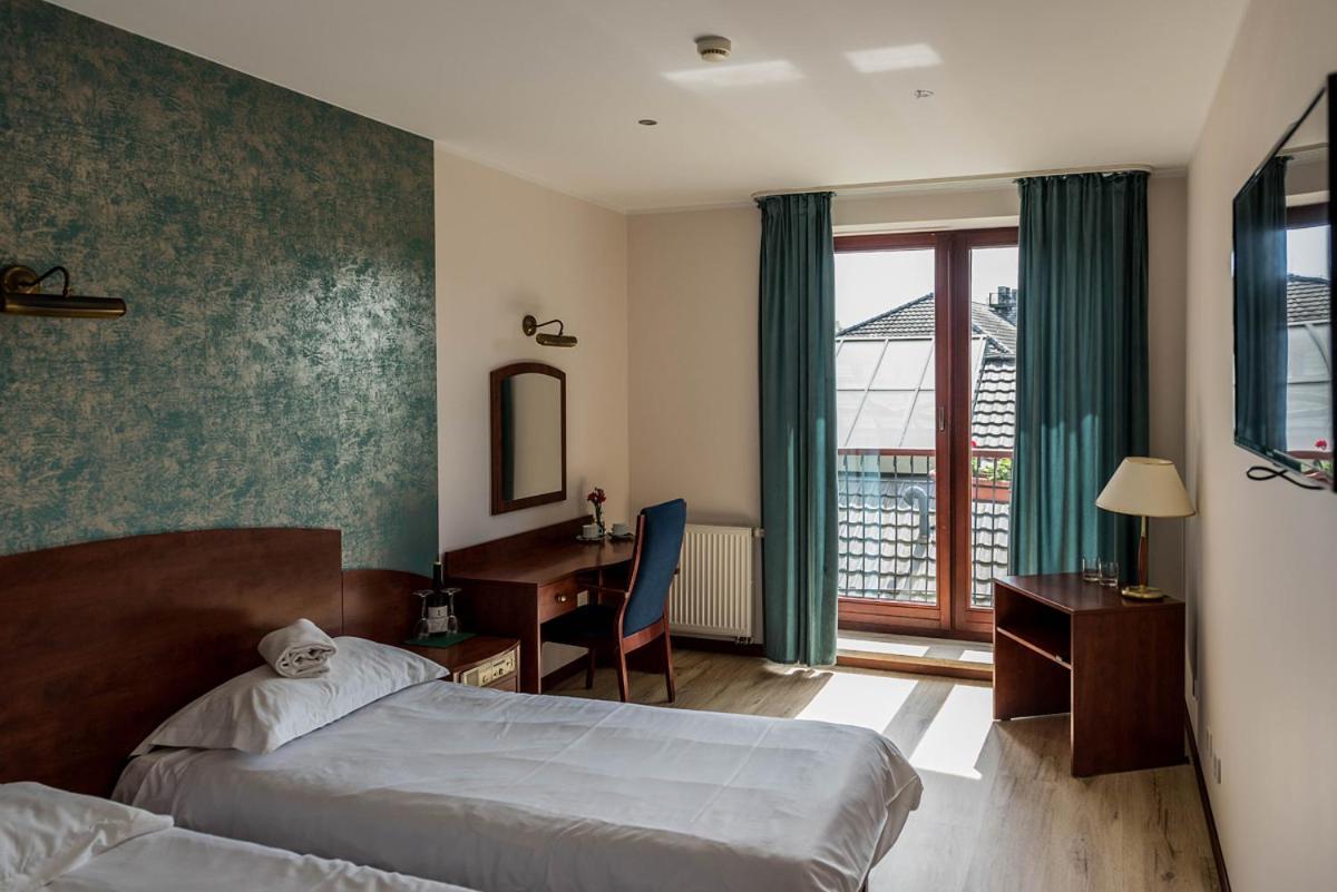 4 Pory Roku Resort Sauna & Spa Bakowo Exterior foto